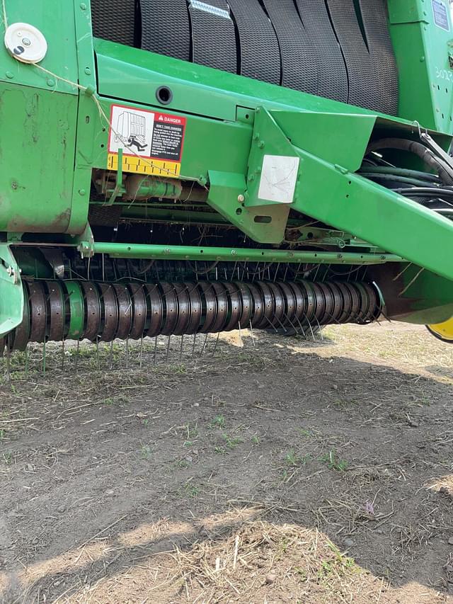 Image of John Deere 567 equipment image 3