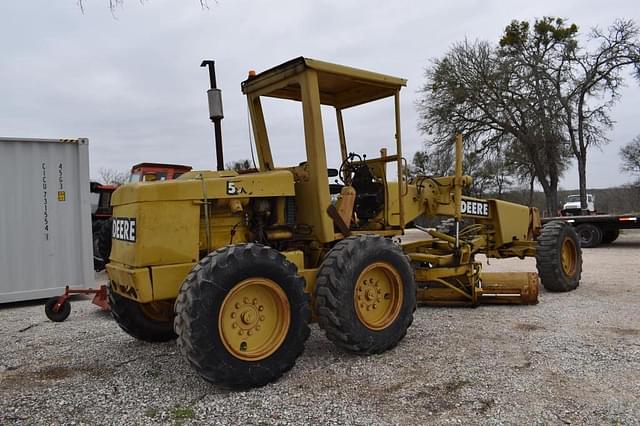 Image of John Deere 570A equipment image 2