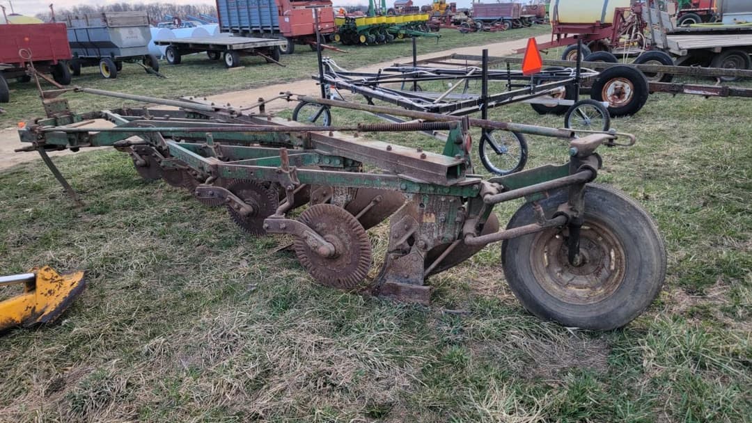 Image of John Deere 5B Image 1