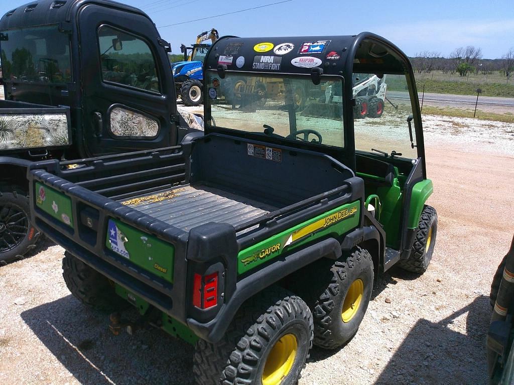 Image of John Deere Gator Image 1