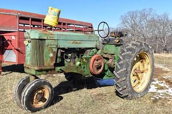 1952 John Deere 60 Equipment Image0