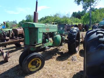 Main image John Deere 60