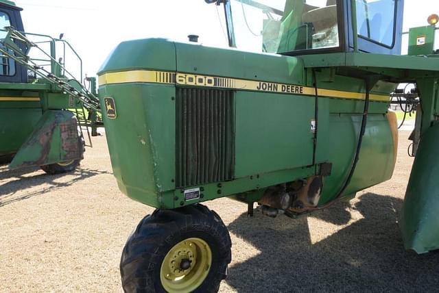 Image of John Deere 6000 equipment image 2