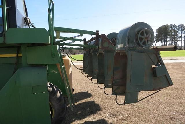 Image of John Deere 6000 equipment image 4