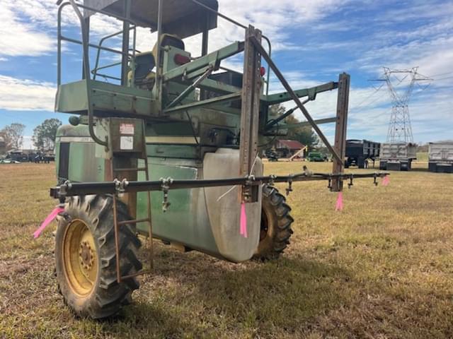 Image of John Deere E6000 equipment image 4