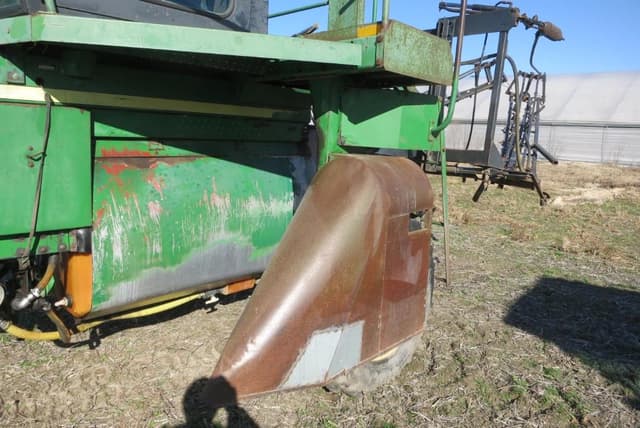 Image of John Deere 6000 equipment image 4