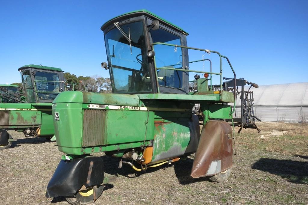 John Deere 6000 Equipment Image0