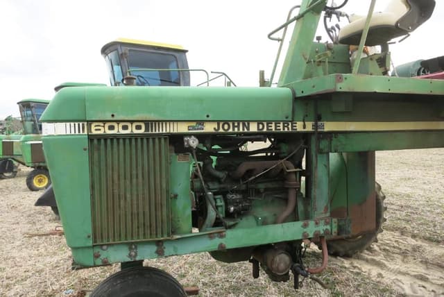 Image of John Deere 6000 equipment image 2