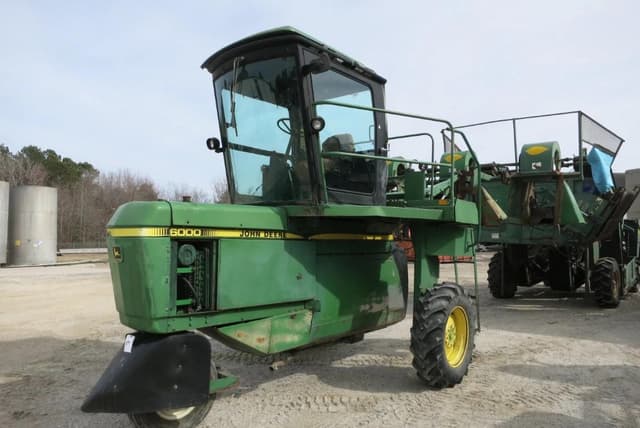 Image of John Deere 6000 equipment image 1