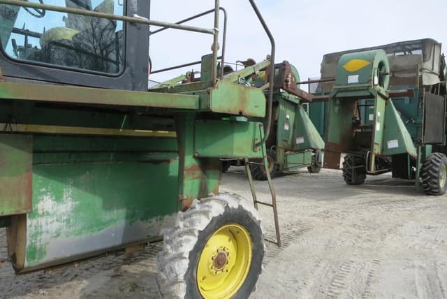 Image of John Deere 6000 equipment image 3