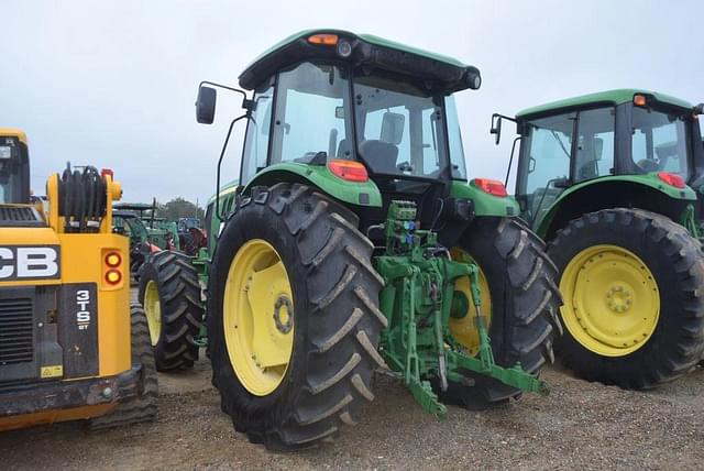 Image of John Deere 6105D equipment image 1