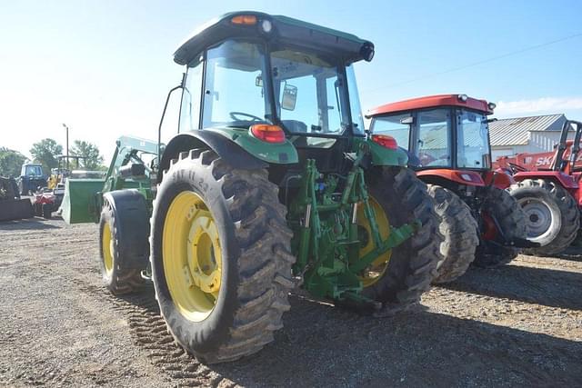 Image of John Deere 6105D equipment image 1