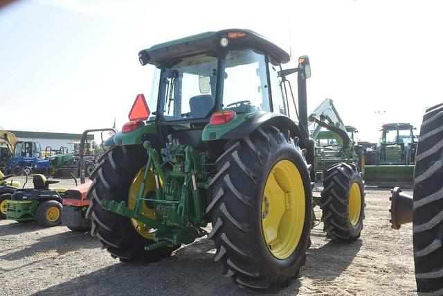 Image of John Deere 6105E equipment image 2