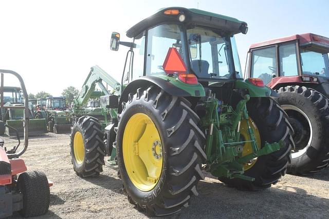 Image of John Deere 6105E equipment image 1