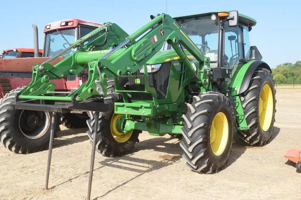 Image of John Deere 6105E Primary image
