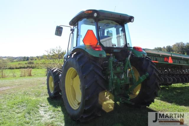 Image of John Deere 6105E equipment image 3