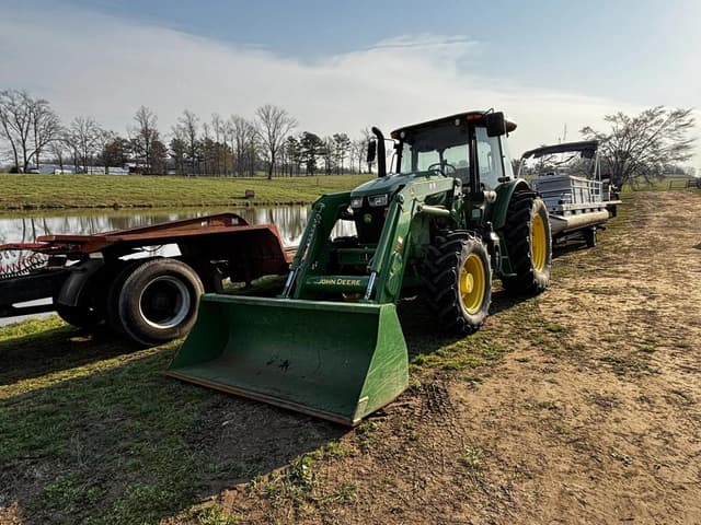 Image of John Deere 6105E equipment image 1