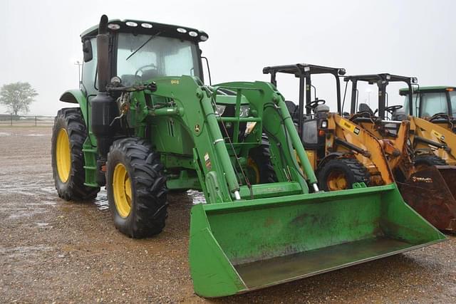 Image of John Deere 6110R equipment image 3
