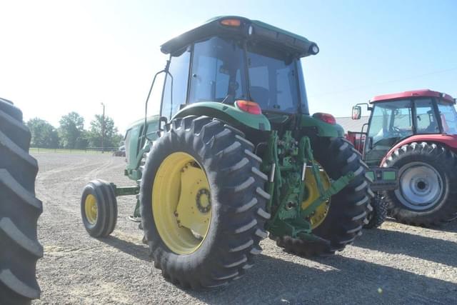 Image of John Deere 6115D equipment image 1
