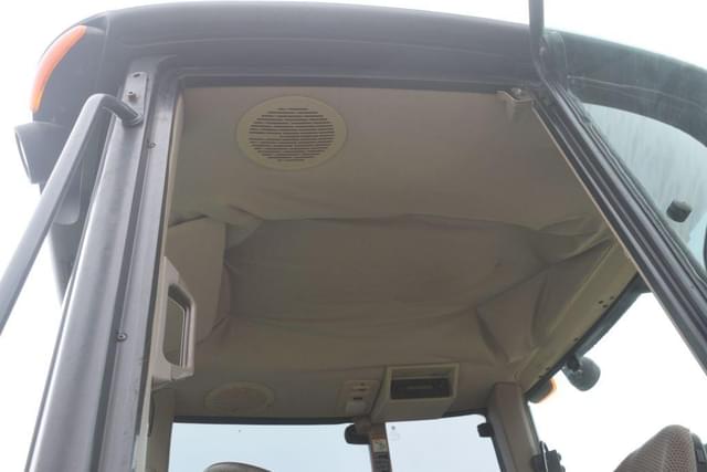 Image of John Deere 6125M equipment image 4