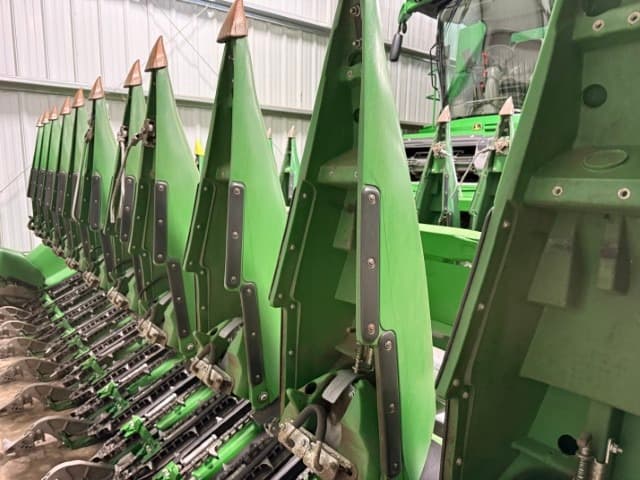 Image of John Deere 612C equipment image 3