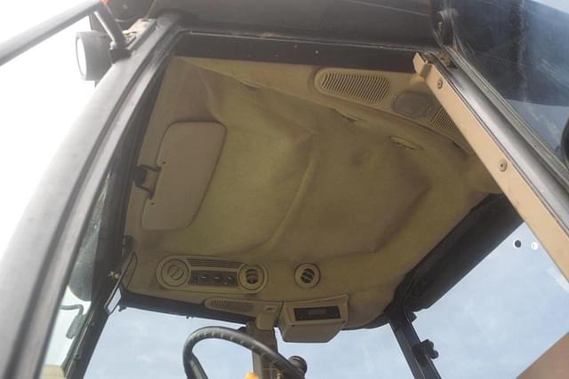 Image of John Deere 6140D equipment image 4