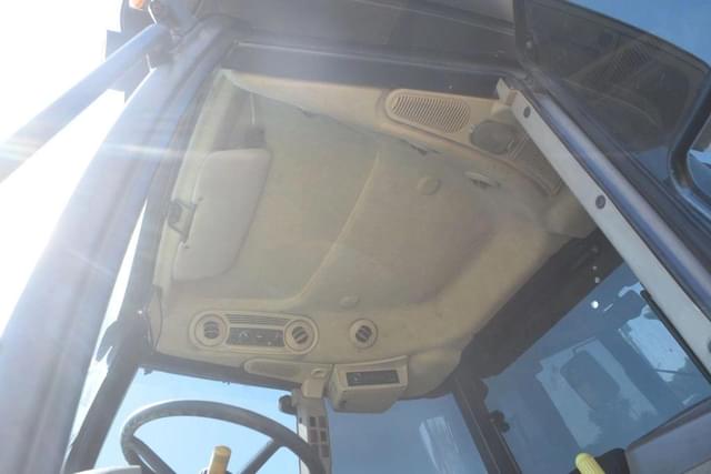 Image of John Deere 6140D equipment image 4