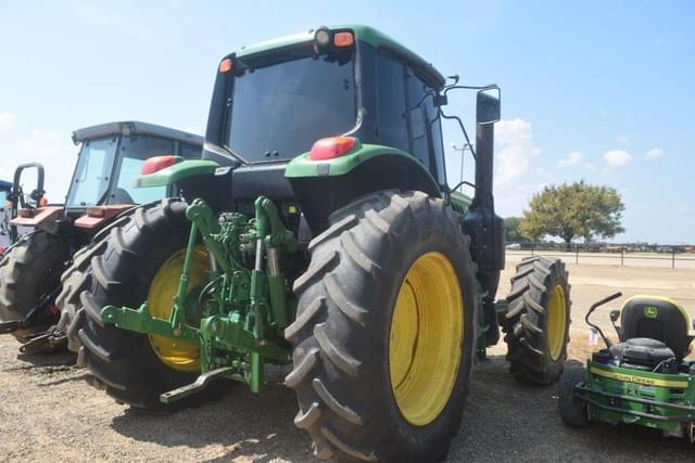 Image of John Deere 6145M equipment image 2
