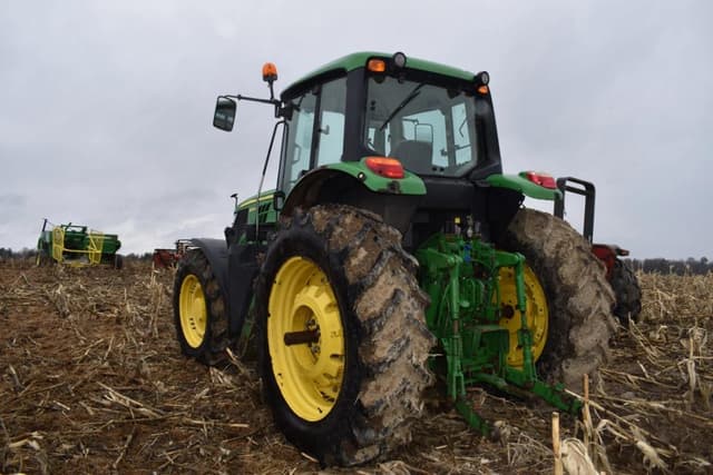 Image of John Deere 6150M equipment image 3