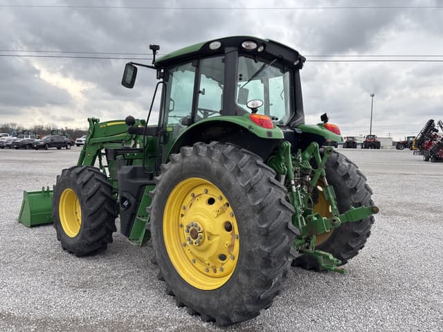 Image of John Deere 6155M equipment image 4