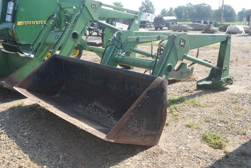 Image of John Deere 620 Image 1