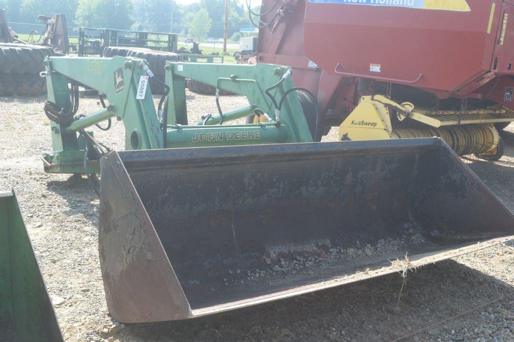 Image of John Deere 620 Image 0