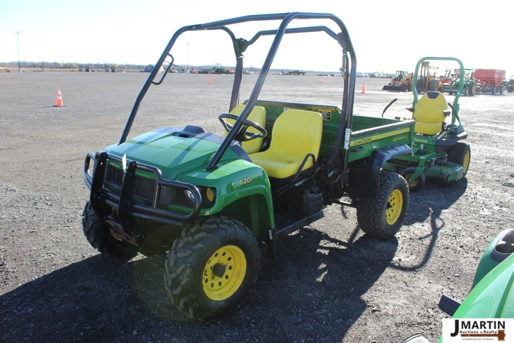 Main image John Deere Gator XUV 620i
