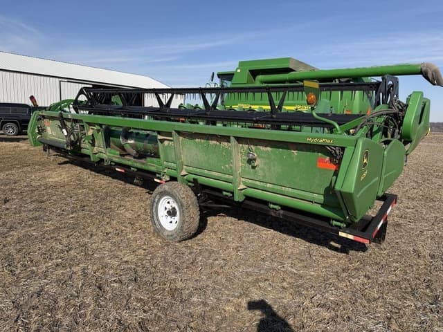 Image of John Deere 625F equipment image 4