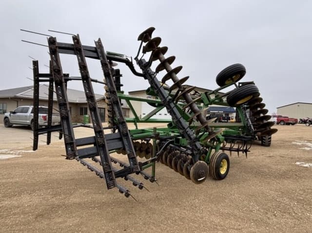 Image of John Deere 630 equipment image 2