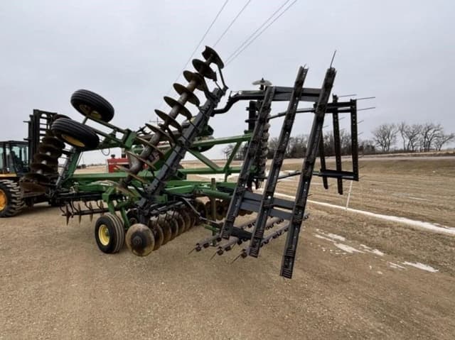 Image of John Deere 630 equipment image 4