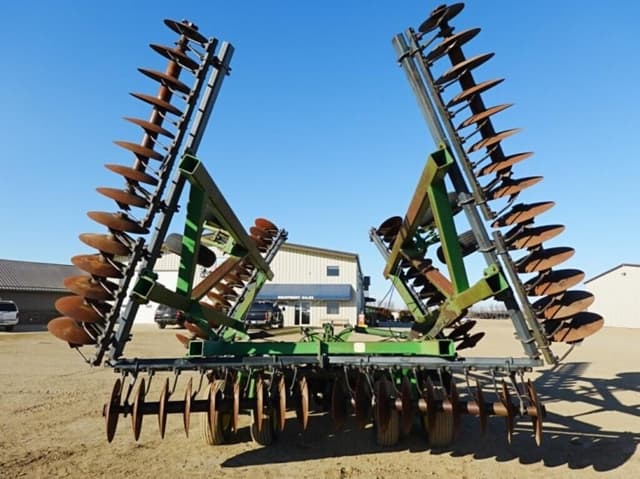 Image of John Deere 630 equipment image 2