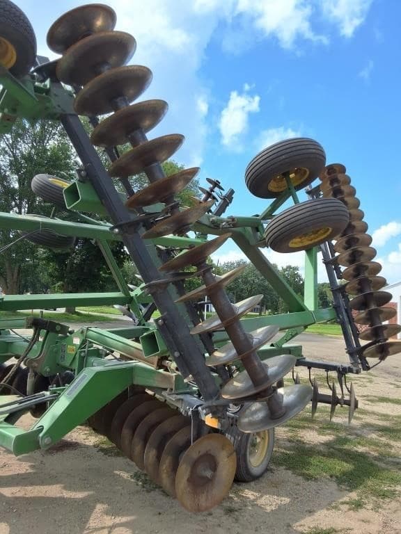 Image of John Deere 630 equipment image 2