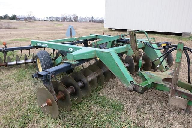 Image of John Deere 630 equipment image 2