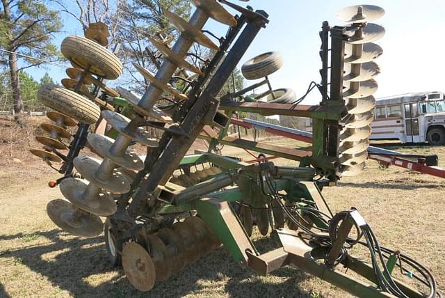 Image of John Deere 630 equipment image 2