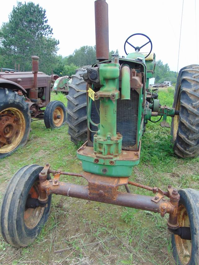 Image of John Deere 630 equipment image 1