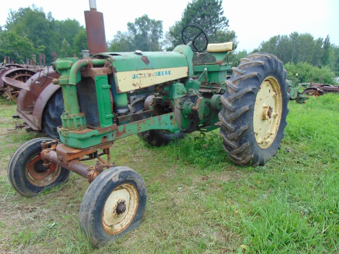 Image of John Deere 630 Primary image