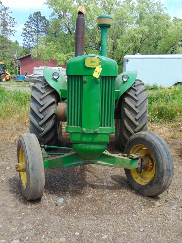 Image of John Deere 630 equipment image 1