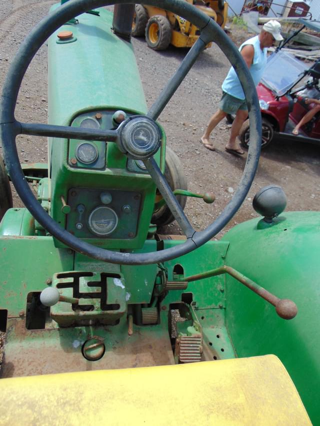 Image of John Deere 630 equipment image 4