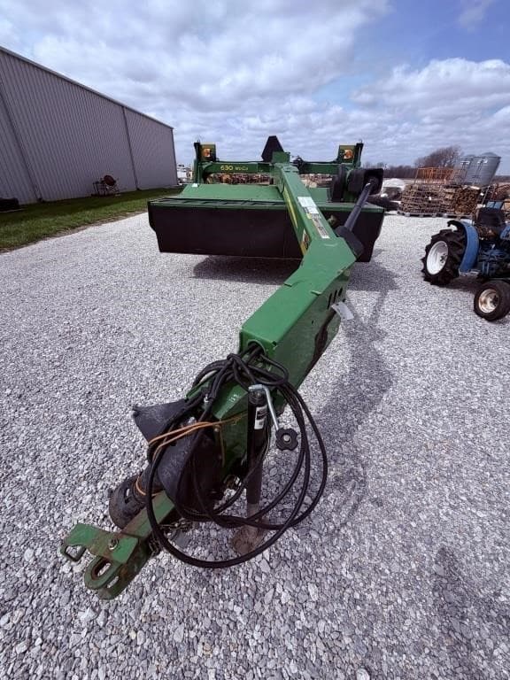 Image of John Deere 630 equipment image 1