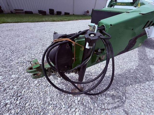 Image of John Deere 630 equipment image 2