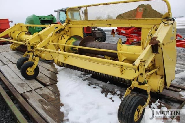 Image of John Deere 630A equipment image 1