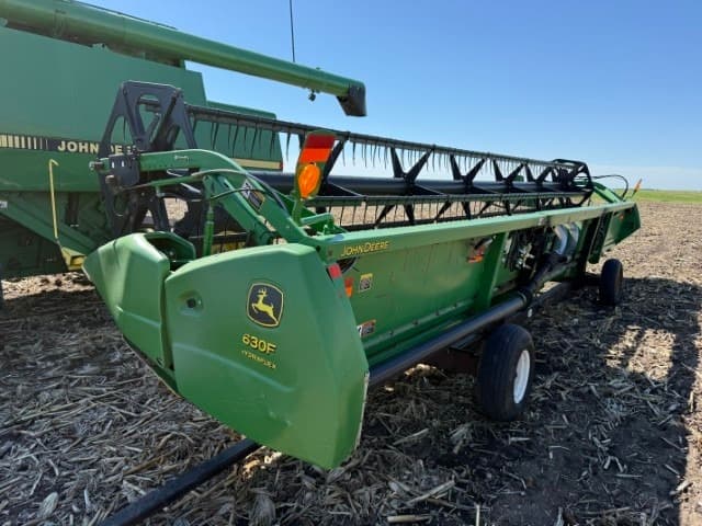Image of John Deere 630F equipment image 3