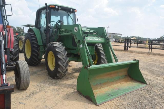 Image of John Deere 6320 equipment image 4