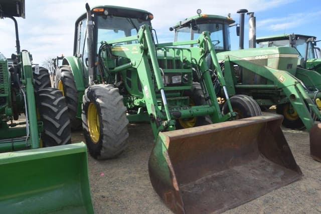Image of John Deere 6330 equipment image 3